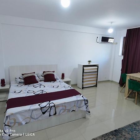 Apartamento Garsoniera de la mare Mangalia Exterior foto