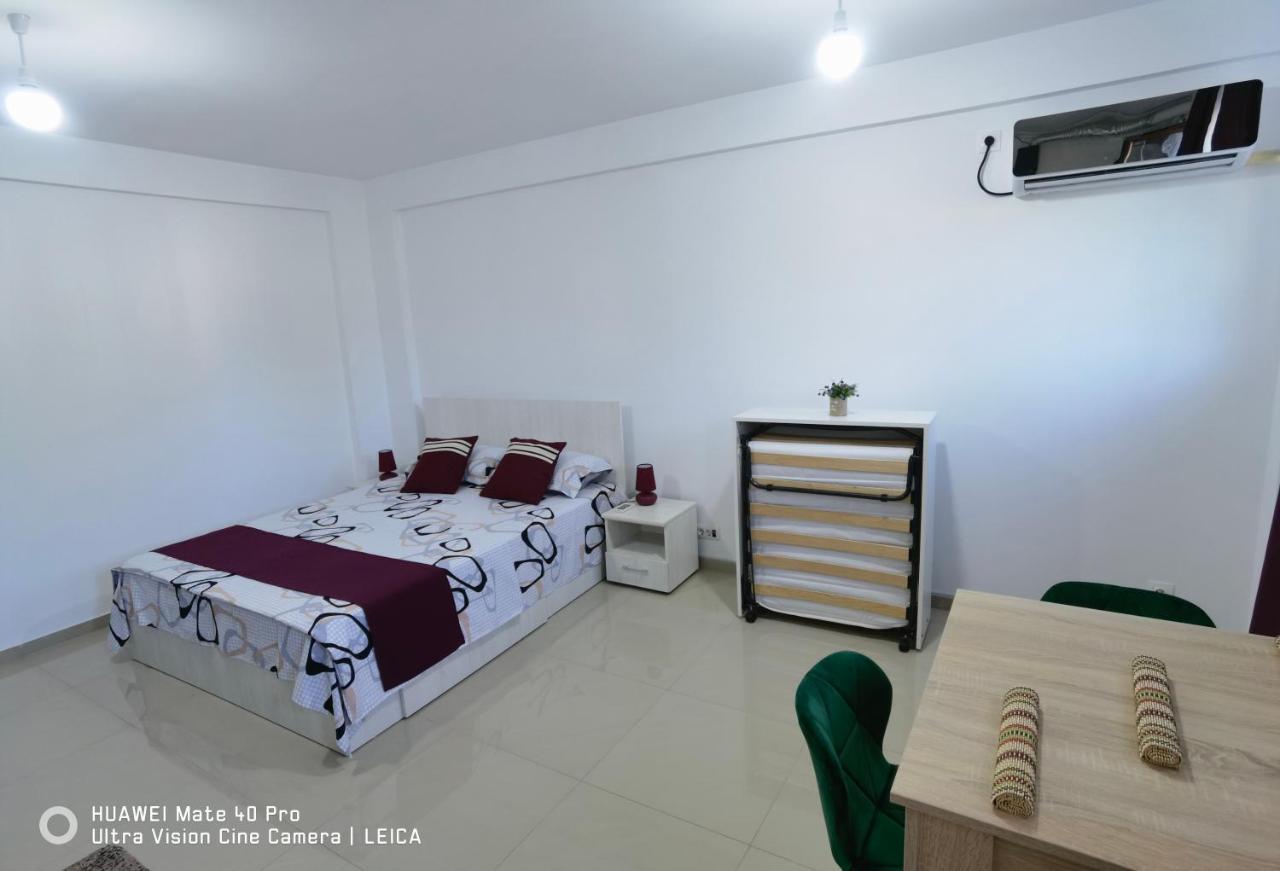Apartamento Garsoniera de la mare Mangalia Exterior foto